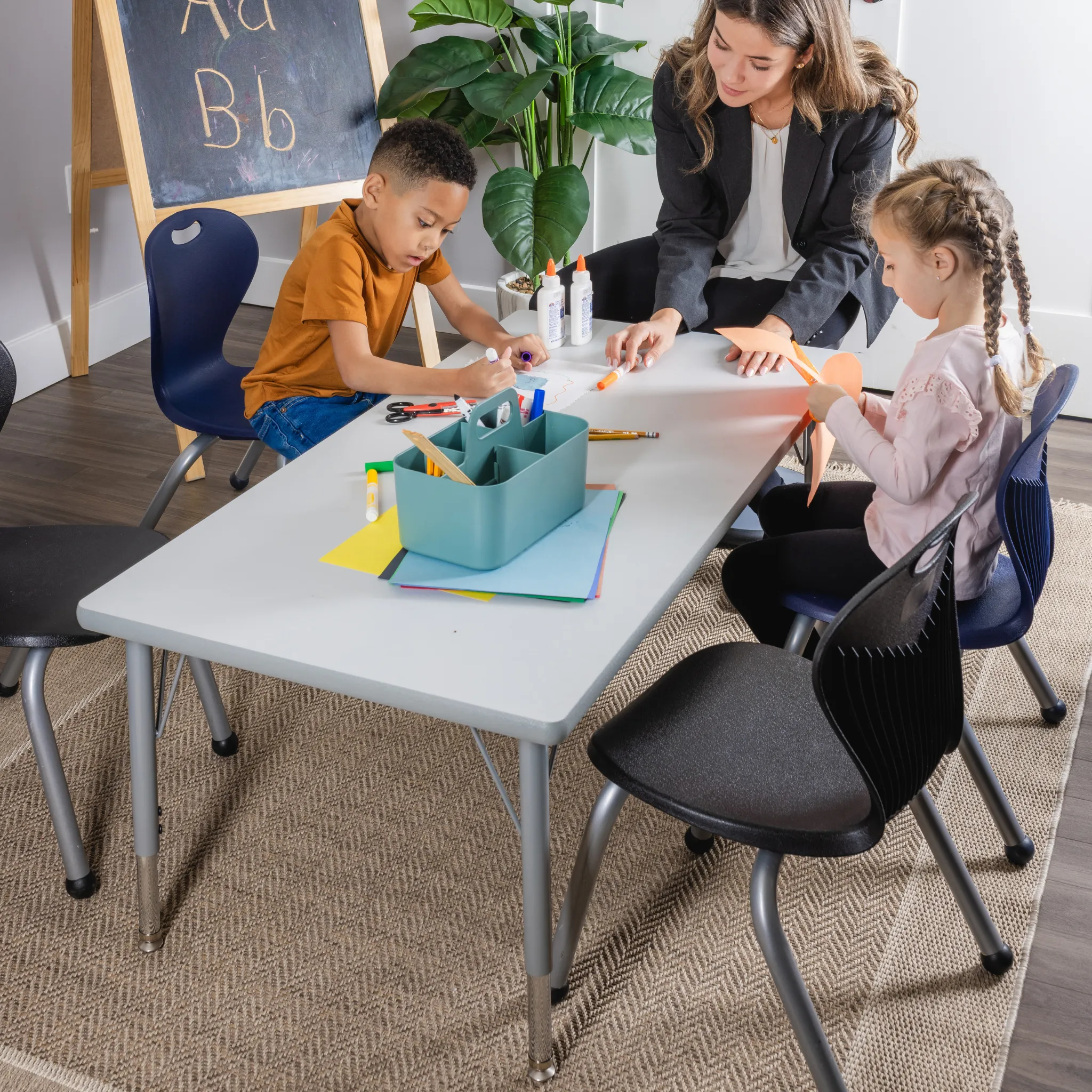 Activity Table 36 Round Black Edge - Black Legs Adjusts 21 - 30