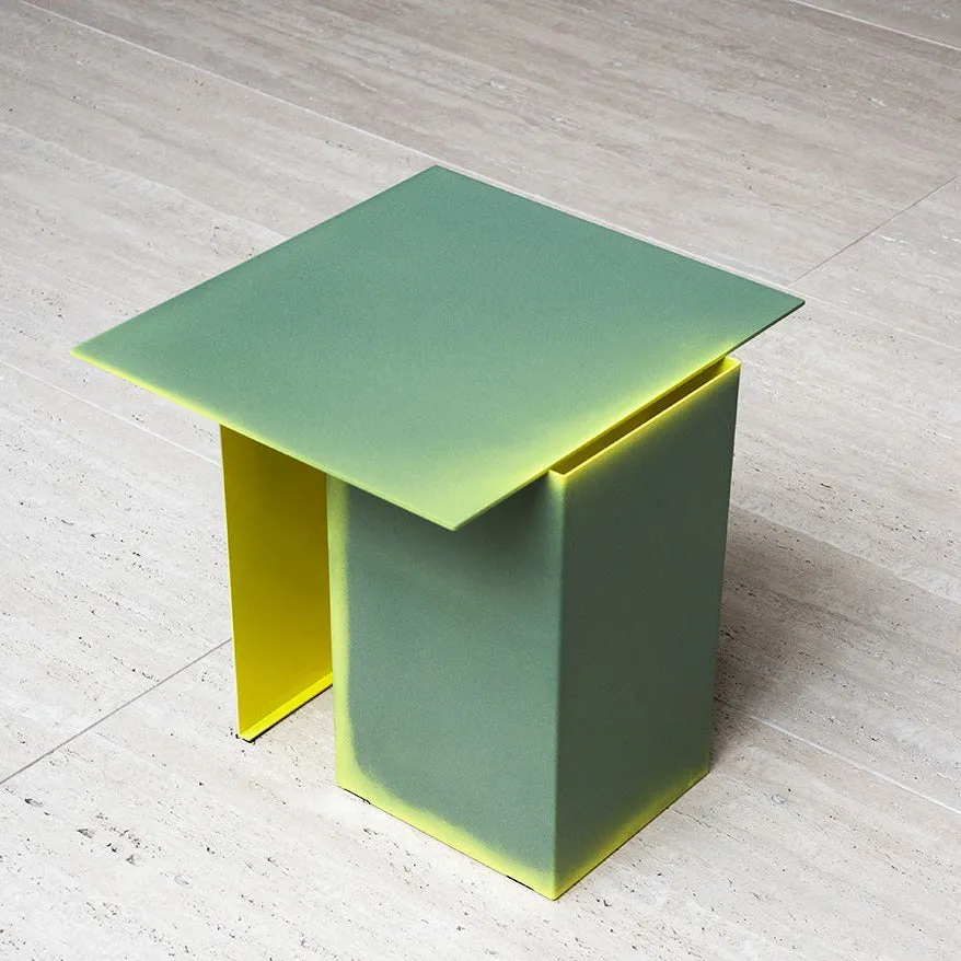 Daze Table