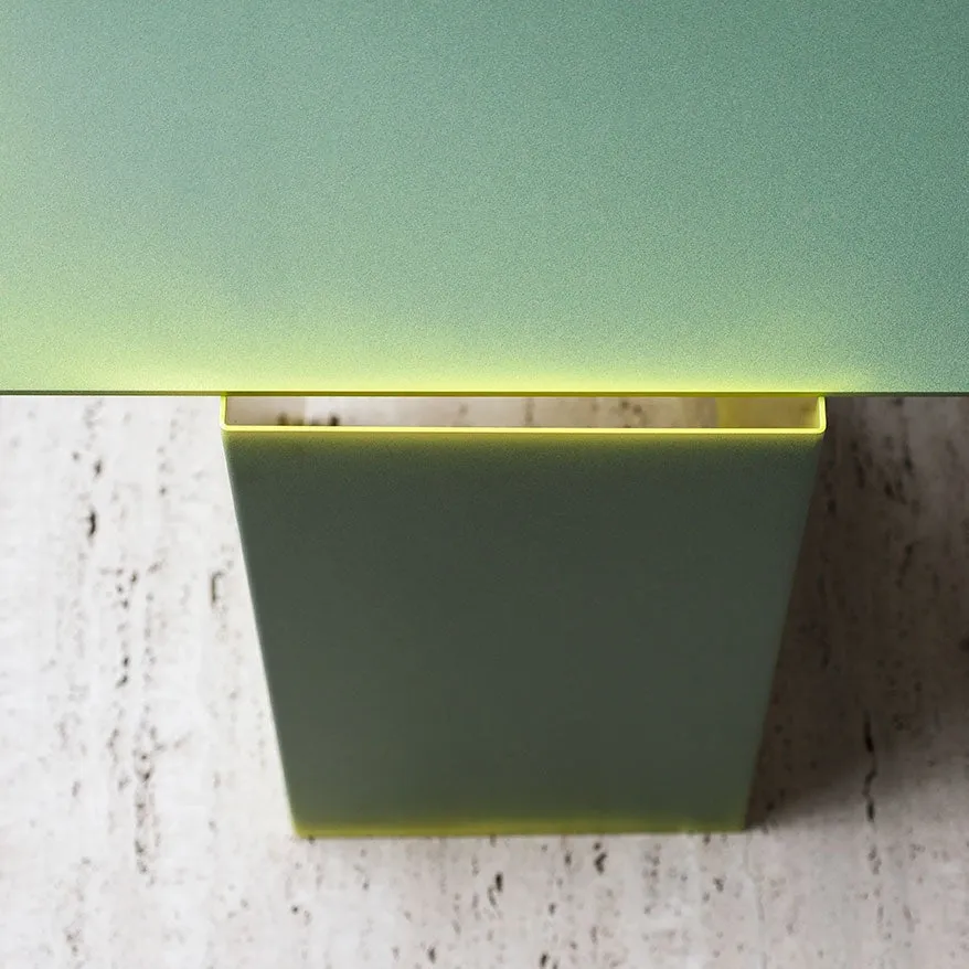 Daze Table